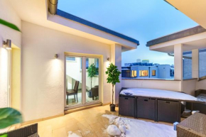 3 Bedroom Penthouse Ideal for large groups, 112